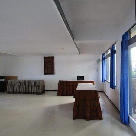 Hotel Pantes Sarangan Buitenkant foto