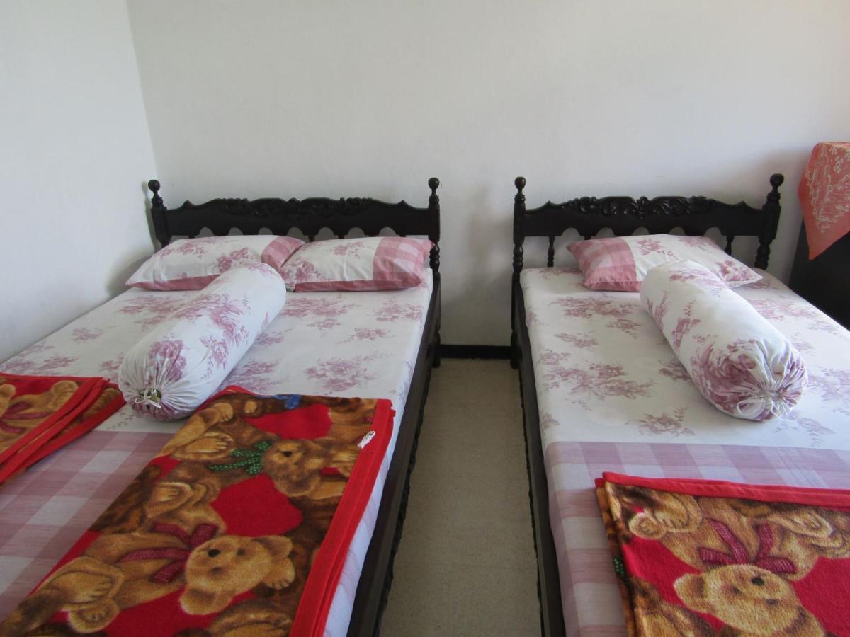 Hotel Pantes Sarangan Buitenkant foto