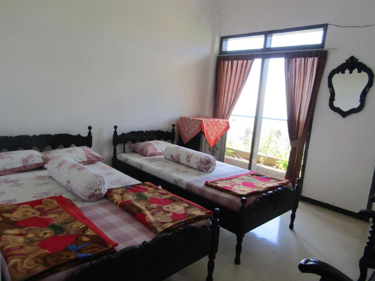 Hotel Pantes Sarangan Buitenkant foto