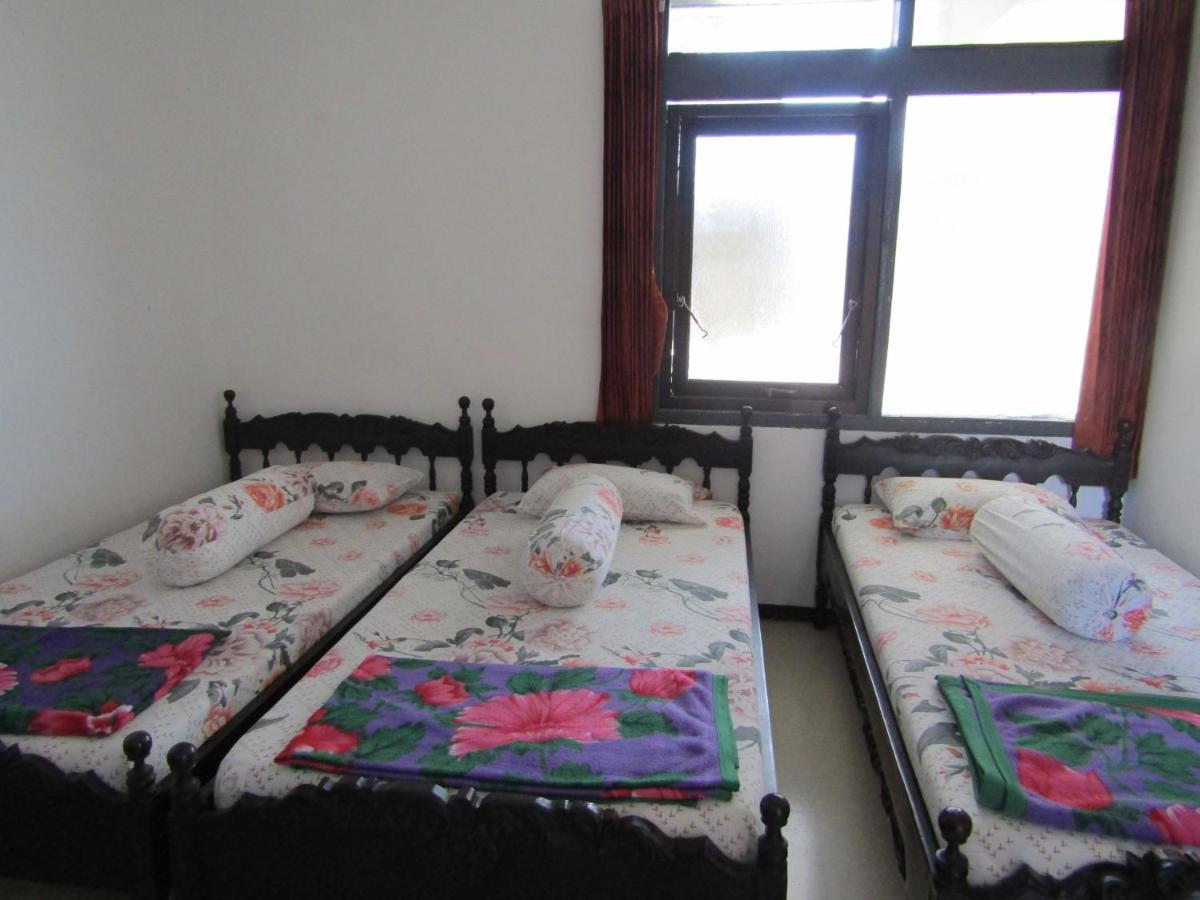 Hotel Pantes Sarangan Buitenkant foto