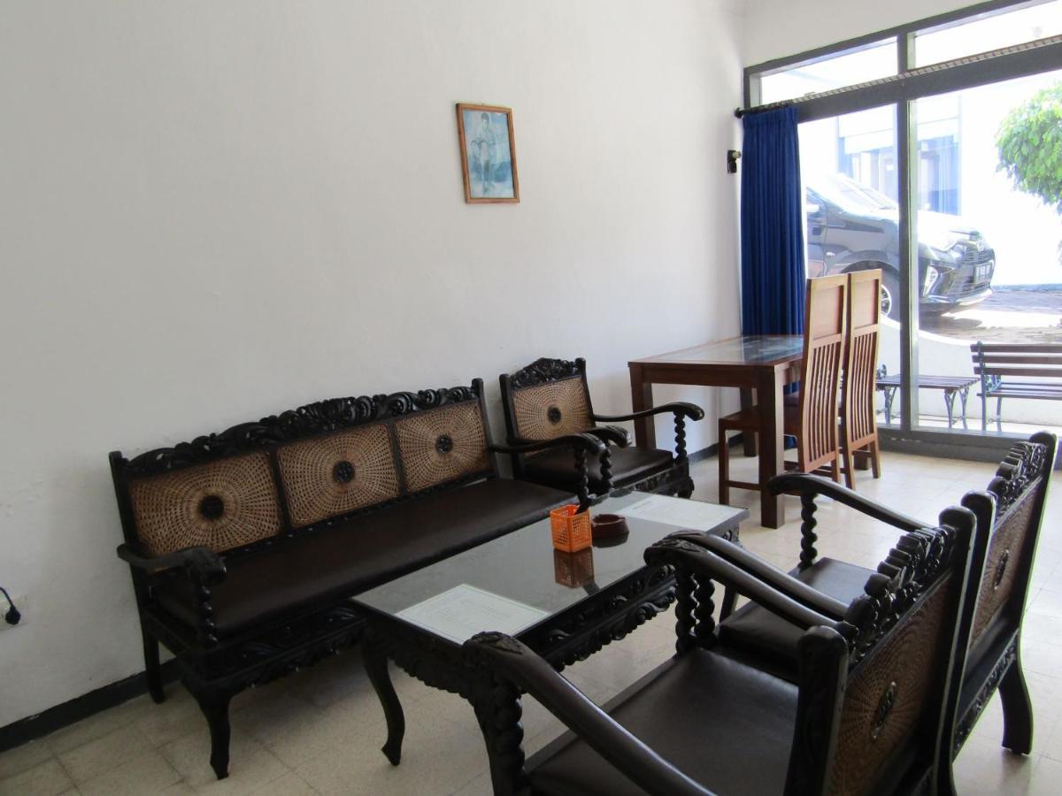 Hotel Pantes Sarangan Buitenkant foto