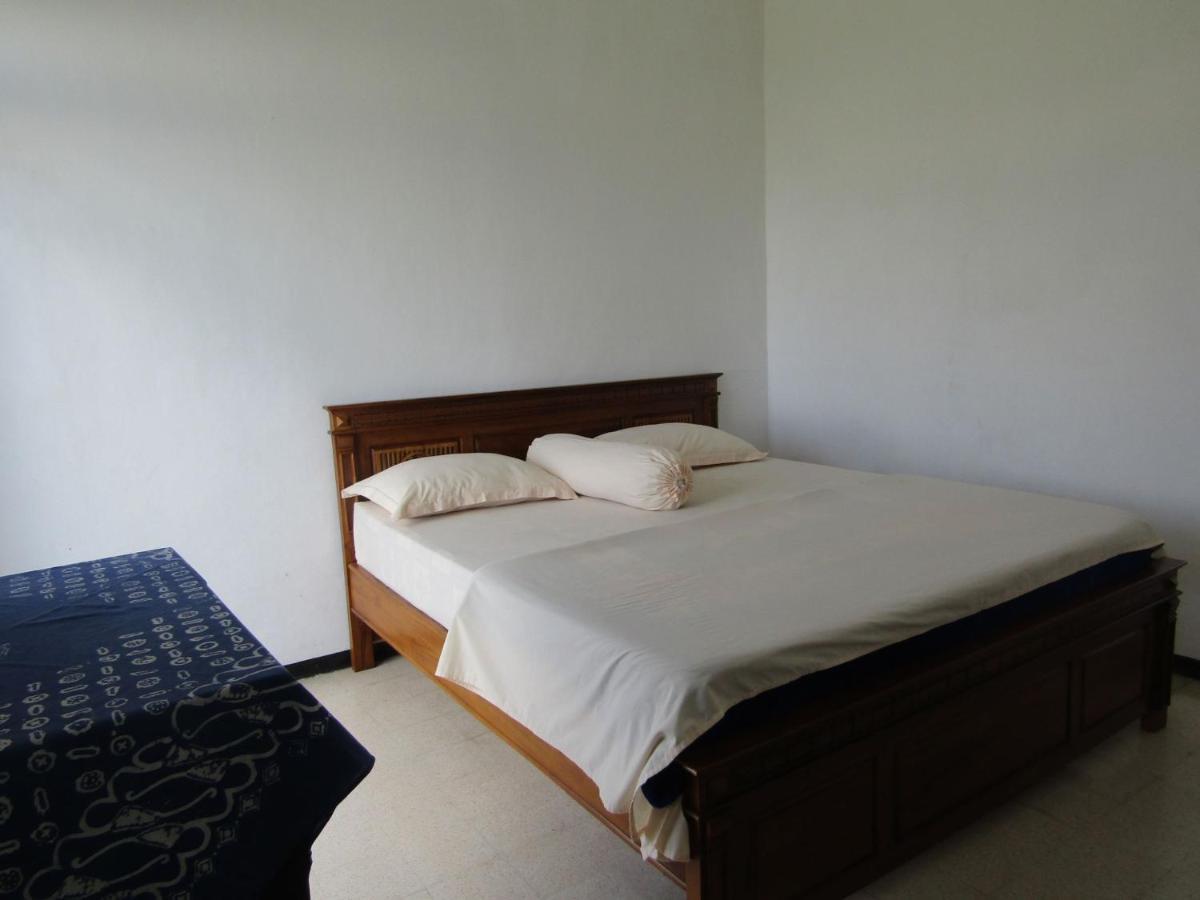 Hotel Pantes Sarangan Buitenkant foto